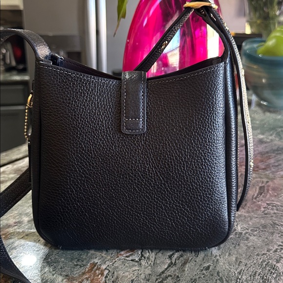 NWOT Coach Black Pebbled Leather Crossbody Bag - Picture 2 of 7